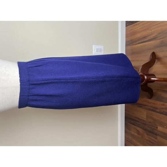 Classic St. John Knits Pencil Skirt Size Medium Blue Santana Knit - Picture 4 of 5